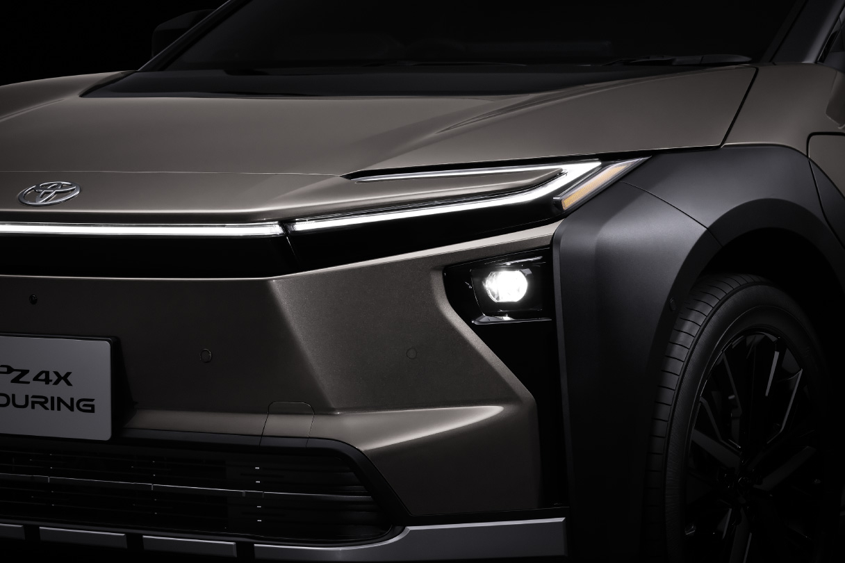 bz4xtouring_design_img07