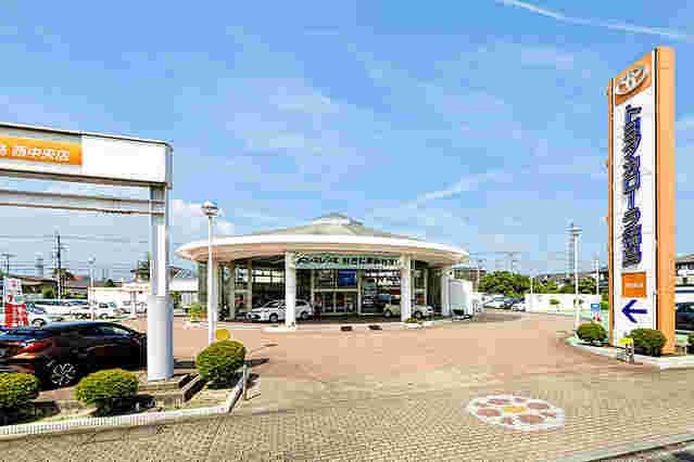 トヨタカローラ福島西中央店_外観
